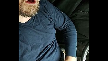 FINISHING UP AND CUMMING QUICK RIGHT AFTER THE BOSS CALLED ME ON MY BREAK