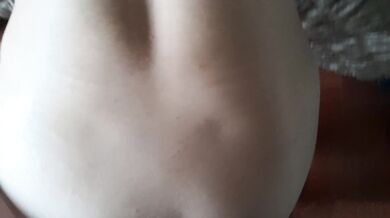 My neighbor fucked me very well standing as a dog with his very hard cock