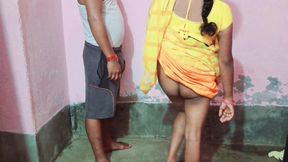 Desi Wife Hardsex with Her Boyfriend in Hotel in Yellow Saree