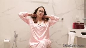 ARAB SLAVE ADDICT TO MY ASS