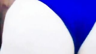 Goddess mom 19 year old mexican take out her blue bikini