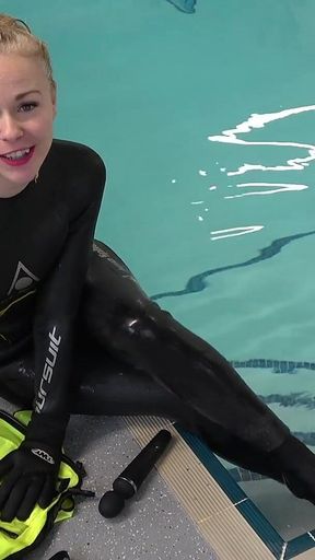 Neoprene Lust: Inflatable Snorkel Vest Pleasure in the Pool