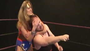 WRESTLING WONDER WOMAN - Wonder Woman (Janelle Sinclaire) vs High IQ