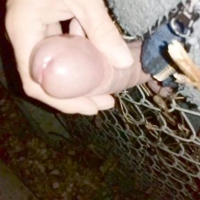 Outdoor Masturbation Cumming Through Neighbors Fence - Rockard Daddy