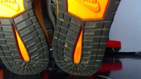 Julian Brown Private Show