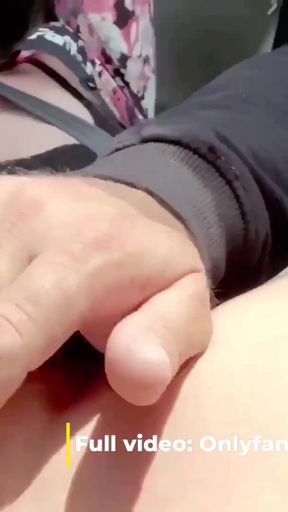 Wife pays Taxi with a blowjob. Taxi driver ejaculates in the mouth. Wife flash in a taxi and gets her hand in   Clip 2