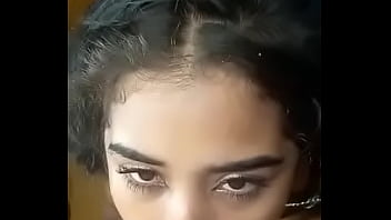 hermosa chica modelo web cam luego de transmitir se pone cachonda 2 parte final
