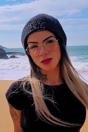 I Asked a Stranger to Film Me on the Beach, I Rewarded Him with a Very Wet Blowjob!