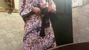 Chinese man discovers unique sex services in a Japanese sauna