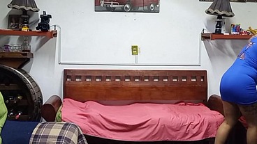 Espía pillada y maltratada