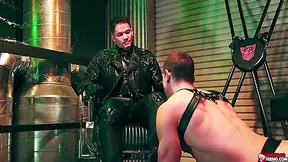 Colton Reece And Quin Quire In Verbal Top Colton Instructs Quin To Put His Tongue To Work