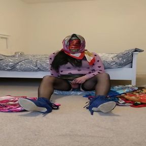 t-girl Jess satin and bagged breathplay