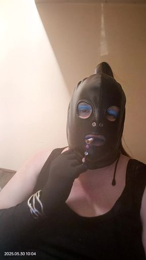 BBW TV Smoking a Cigarette Using a Ring Holder and Talking Dirty