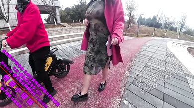 Wife Poaned On Power Bike Outdoor Chinese Maid Public Spurt