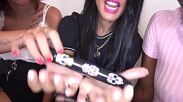 08 - APOLONIA_S DIARY - PLAYING WITH HER FRIENDS
