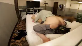 Married wife cheats with stranger at the hotel - amateur
