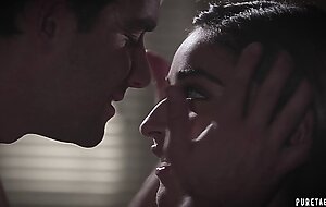 Uncle charming, Emily Willis