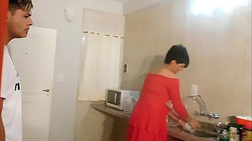 PERLA LOPEZ NINFOMANA, THE PSYCHOLOGIST DOES NOT STOP FUCKING THE , SAYS HIM, IF YOU WANT TO EAT, FILL ME WITH MILK