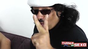 cris fataly chega no turma com muito tesao no cuzinho. - cris fataly