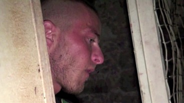 626 striaght in gogging suck his friend in discret underground