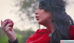 tgirl chanel santini fucks big bad milf