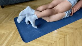 BEAUTIFUL AND STRONG FEET - MOV HD