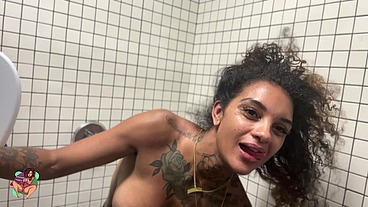 Big Bush dripping wet in the shower