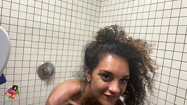 Big Bush dripping wet in the shower