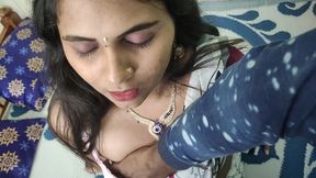 Saree Hot Boobs Press Navel Fingering with Cleavage Show Romance by Vaishnavy and Sharun Raj, Hot Mallu Couple Boobs Press Love