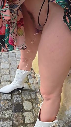 Caught Me Pissing Outdoor but It Didn&#039;t Stop Me