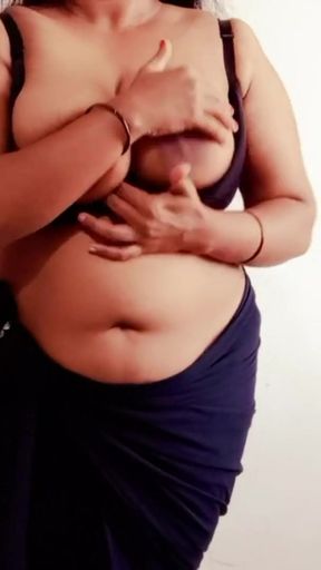 Spectacular moment from &quot;Desi Bhabhi Arya Devar Ka Bada Mota Lund Dheki or Fir Kya Huva Video Dheko - Hindi Clear Audio&quot;
