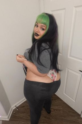 Soaking Leggings, Spanks and Wedgies