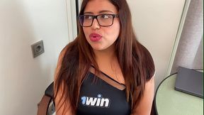 PERVERT PSYCHOLOGIST FUCKS HER CLIENT!