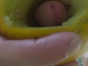 Натягиваю дыню на член и много кончаю