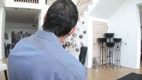 ”Bombshell Stepdaughter Autumn Falls sucks before Super Bowl”