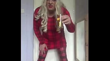 come film me while i swallow your pee for the world to see