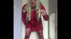 come film me while i swallow your pee for the world to see