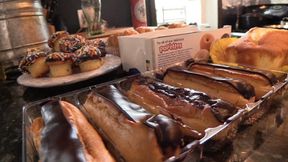 INTERNATIONAL PASTRY CRUSH - Food Crush, Foot Fetish, Crushed, Crushing - MP4