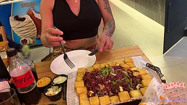 Fui Passear Em Santos Pra Jantar Com Um Amigo E Depois Do Jantar Levei Ele Pra Minha Suite Na Cobertura do Hotel Carícia - TransBrazil - 40 min - amador - bareback - caseiro - outdoor - public
