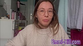 Teen 18+ Blowjob And Squirting Large Labia Pussy