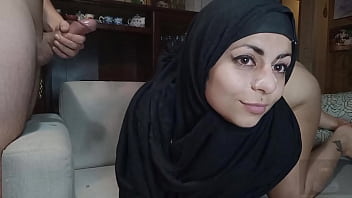 Arab Deepthroat and Cum on Face Mia Niqab