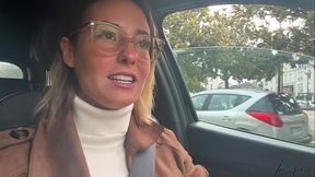 Je Me Doigte La Chatte Et Le Cul &Agrave_ l'_Arri&egrave_re de Ma Voiture