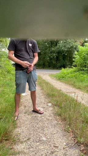 BeENJoY - Jerking off a big cock in the car in traffic in the middle of people looking at me   Clip 2