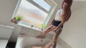 PEEING ON MY CUCK SUB FOR HIS FIRST TIME! HE LOST HIS GOLDEN SHOWER VIRGINITY