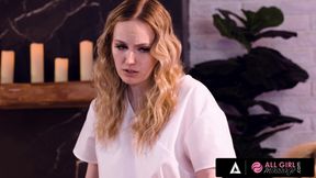 ALL GIRL MASSAGE - Big Titties MILF Savannah Bond Fucks With Her Hot Masseuse FRENCH SUBTITLES