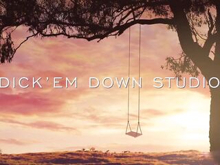 Trailer/ The night in advance of Christmas! ????????