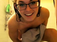Amateur Webcam Teen Masturbates And Teases