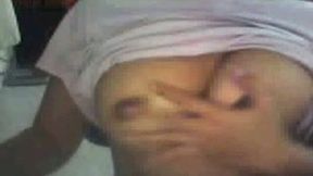 Sexy brunette Indonesian webcam bitch rubs her goodies for me