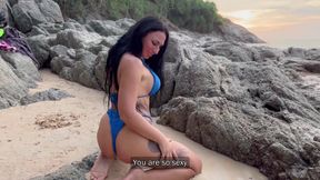 Naive MILF on Vacation Falls for Fake Photoshoot: Sucks Big Dick and Gets Creampie in Pussy!. Full video