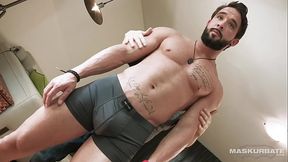 Potential Waiter Shows Off His BIG Asset - Zack Lemec - Maskurbate